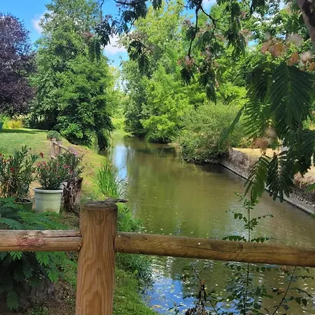 Les Rives Du Lay Joly * Le Boupère
