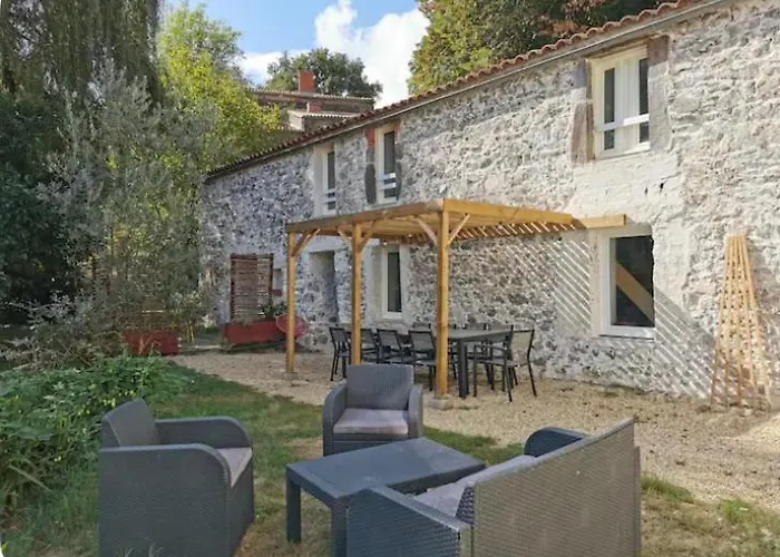 Les Rives Du Lay Joly Vakantiehuis *