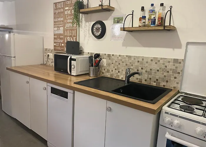 Les Rives Du Lay Joly