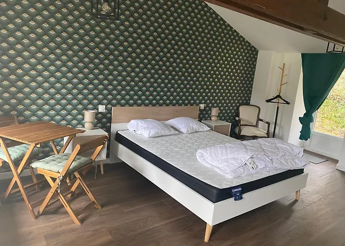 Les Rives Du Lay Joly